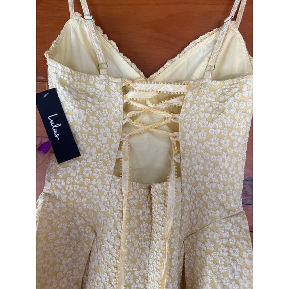 NWT Lulus Ninetta Light Yellow Floral Jacquard Lace-Up Midi Dress Party Size XS - Picture 7 of 11
